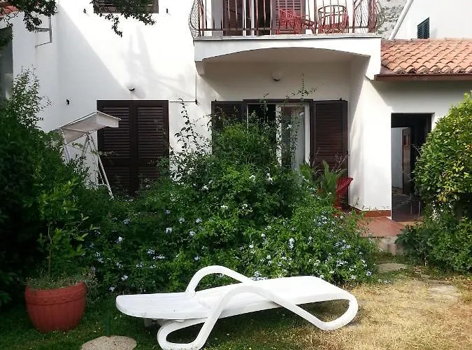 Semesterbostad Seaside House Starigrad, Paklenica - 11240